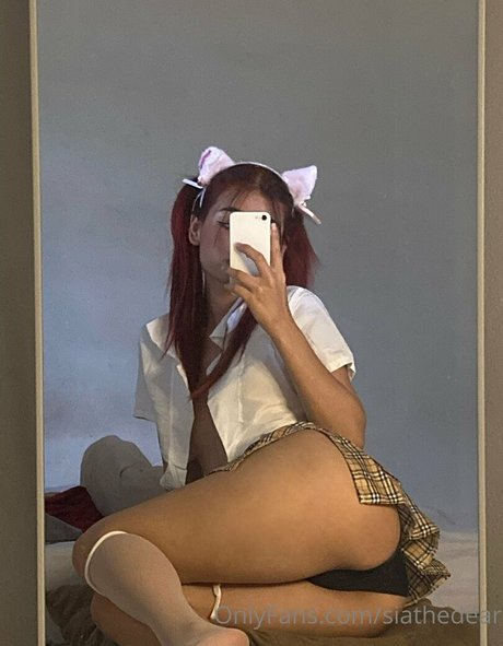 siathedear model naked images