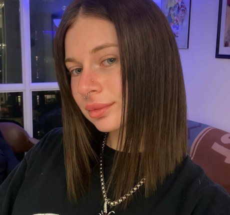 Valerie Moon sex pornstar image