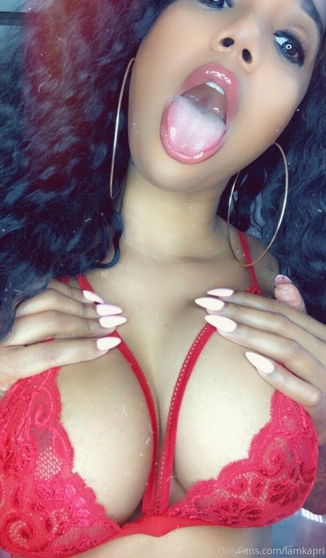 iamkapri hot model pic