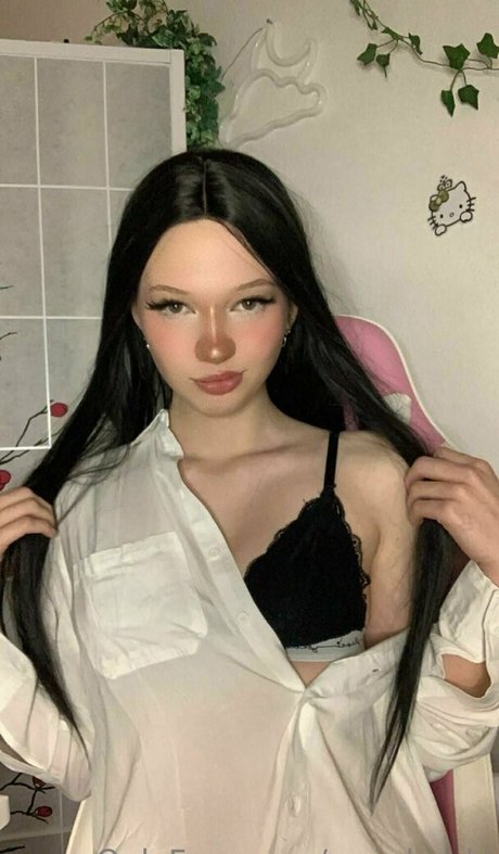 weirdoroki nude star photos