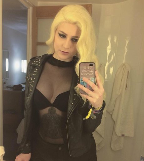 Stacey Jenkins beautiful star photo