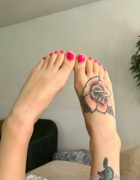 Barefootbbabyvip adult star pic
