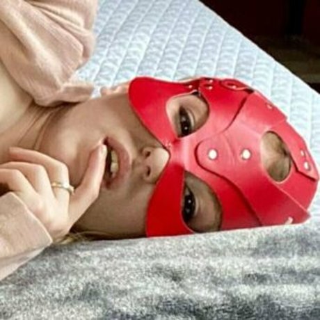 redbrattysubfree model porn pics