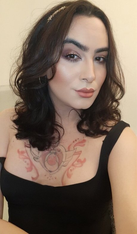 Miss Yuna star pornographic pictures