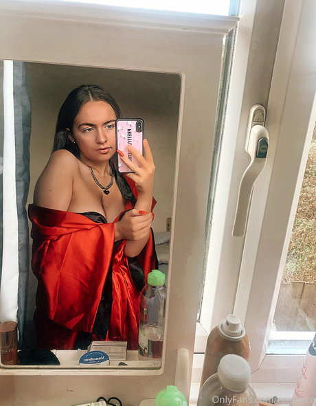 cezel pretty actress pictures