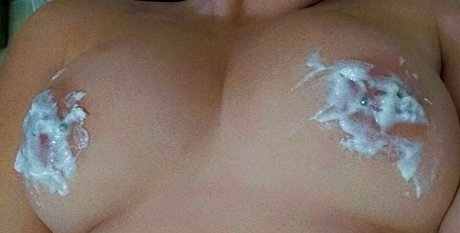 nightowlbaddie101 high quality model image