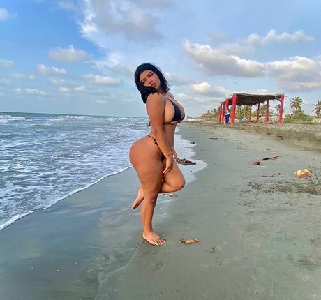 Majo Doll free star images