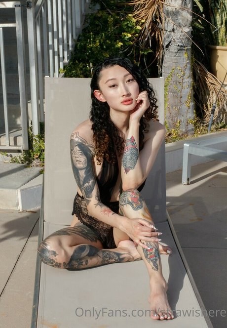 Billie Beaumont adult model image