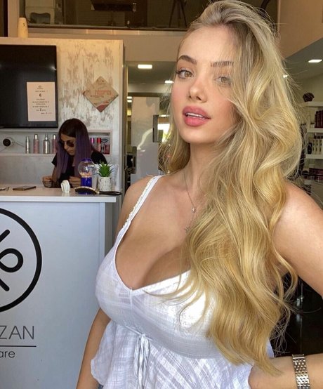 blonde yoga onlyfans naked archive