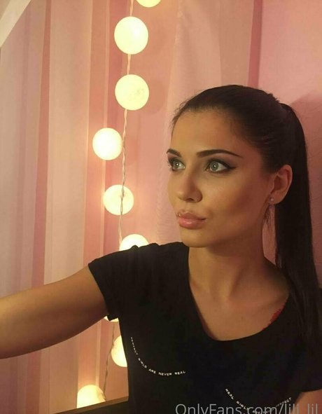 vika ua porn model picture