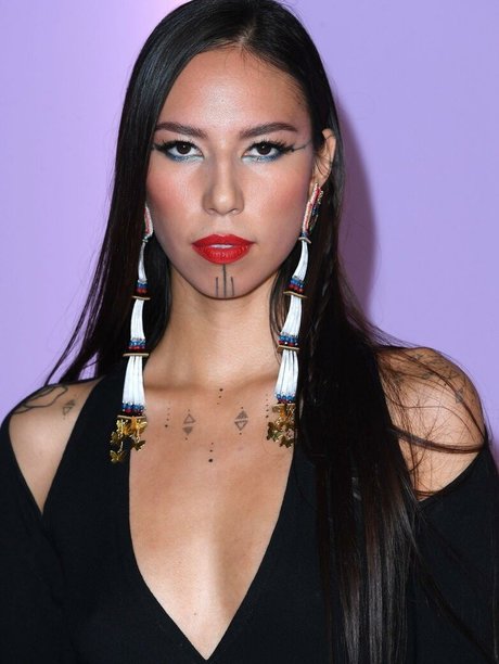 Quannah Chasinghorse hot model pics