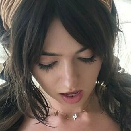 urbestfriendsgf star beautiful pic