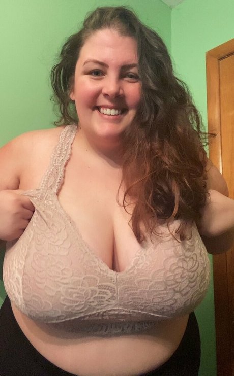 athoughtfulthot perfect model picture