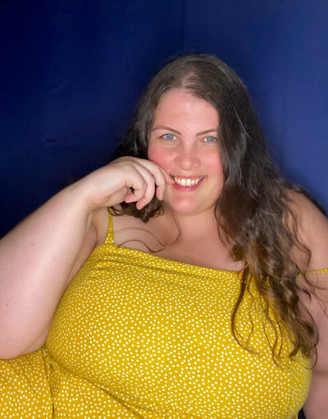 athoughtfulthot model best archive