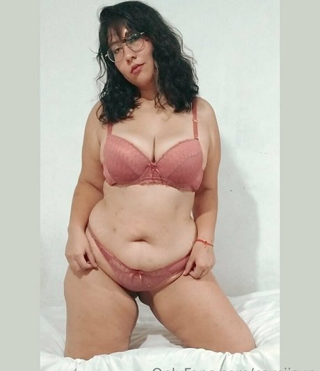 camiisun model sexy image