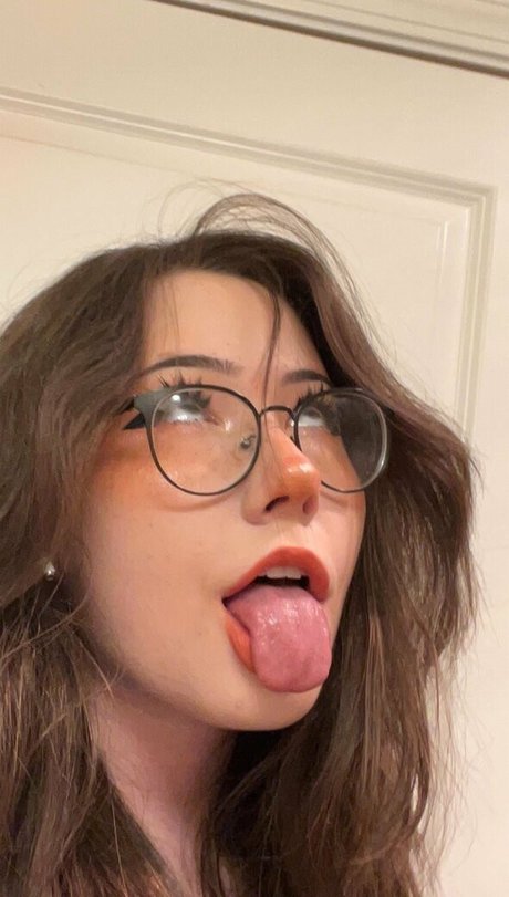 AliciaJade hd pornstar photo