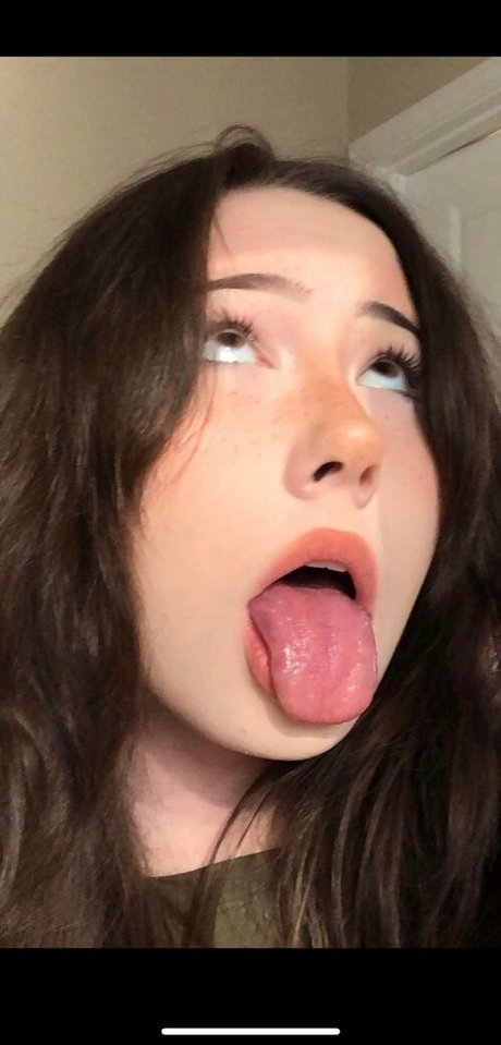 AliciaJade sexy actress pictures