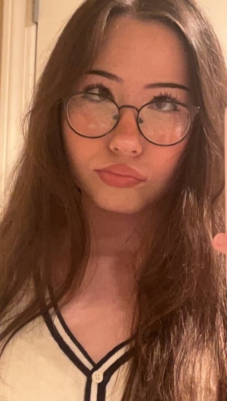 AliciaJade high quality actress archive