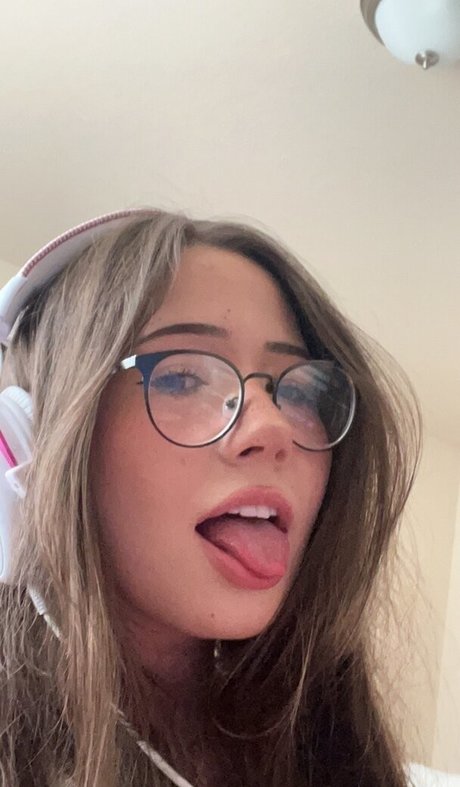 AliciaJade pornstar high quality pic