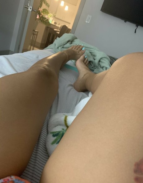 Miliani hot star photo