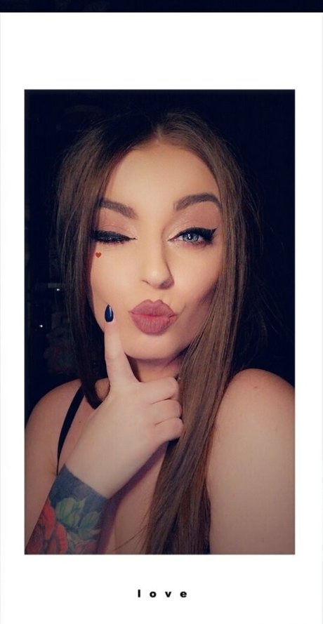 itsxonia porn model pictures