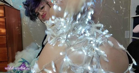 wildwylieafterdark sex pornstar image