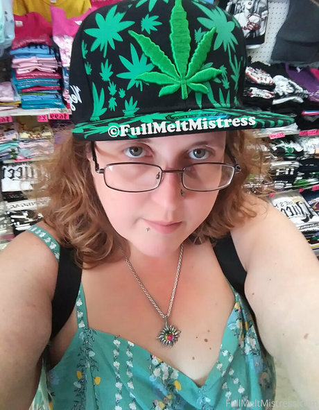 fullmeltmistress sexy actress gallery