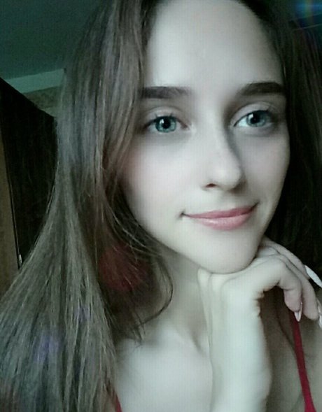 SladkiSlivki erotic star pic