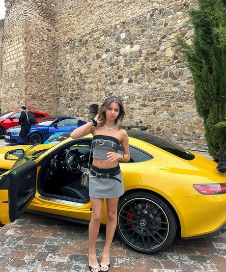 Larissa Kimberly nude model galleries