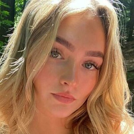 skinny shemale onlyfans beautiful photo