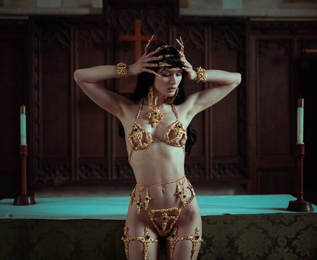 Saich0tic star art photo