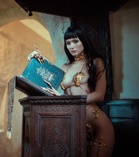 Saich0tic free actress archive