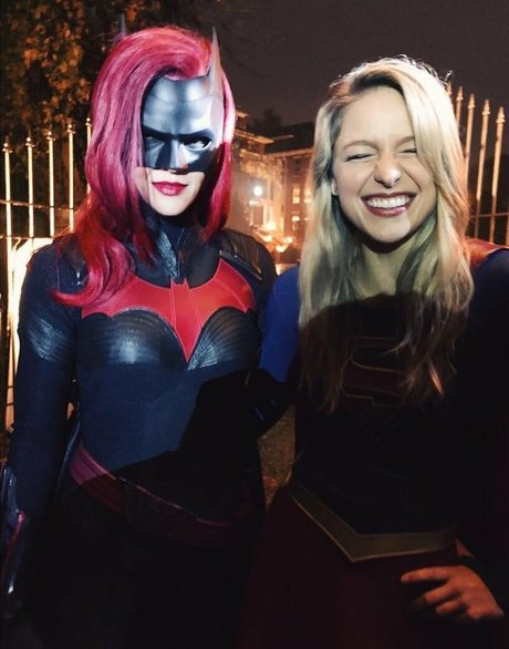 Caity Lotz model xxx galleries