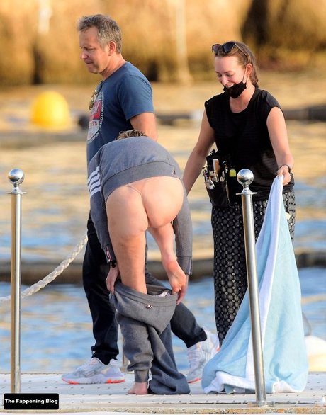 Sharon Stone adult actress photos