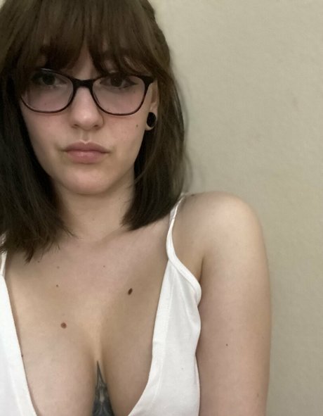 minaluna erotic star pics