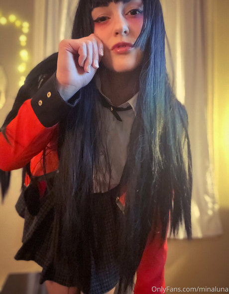 minaluna model erotic image