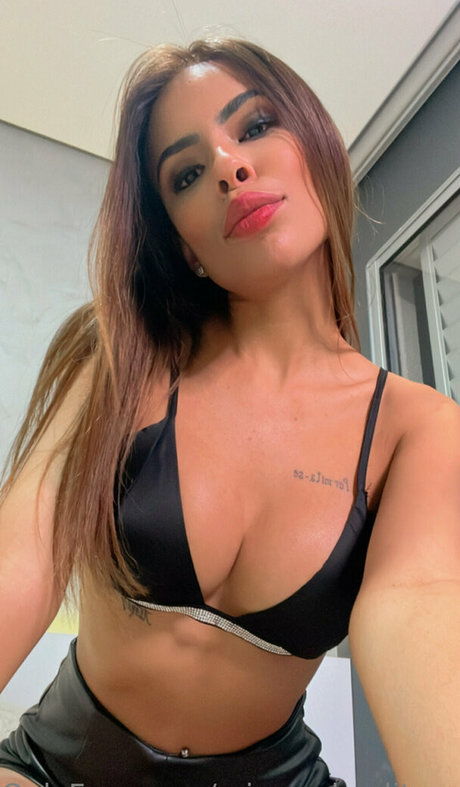 mia prado star perfect pic