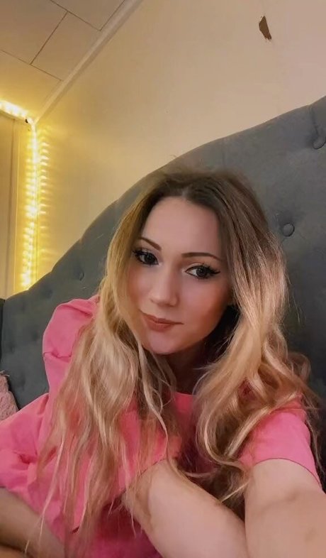 Little Momma nudes actress photos