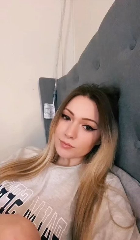 Little Momma naked star images