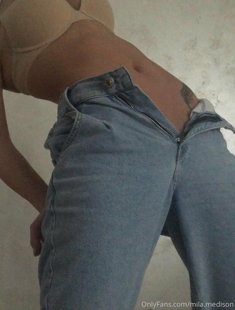 Mila Moore free actress pic