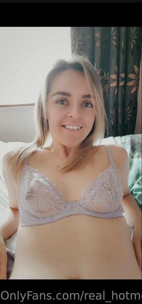 hot1989mom pornstar exclusive images