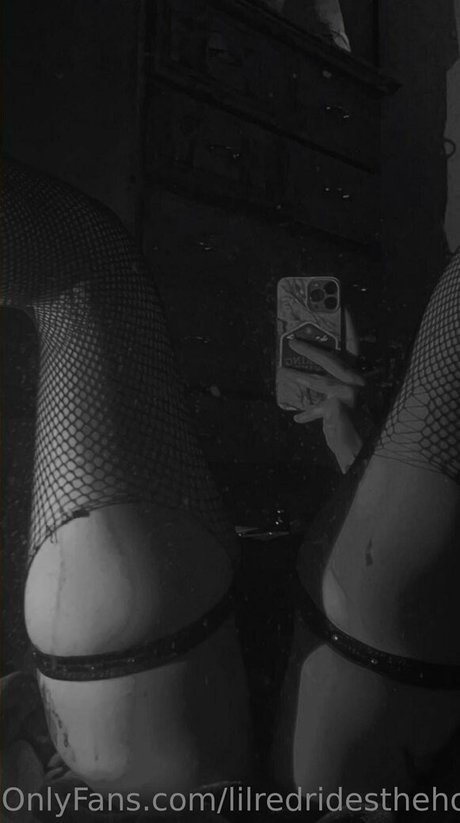 lilredridesthehood star sexy photos