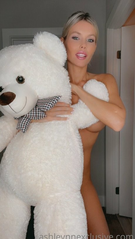 ashleynn2020 nude star img