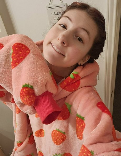 valvestia star nude img