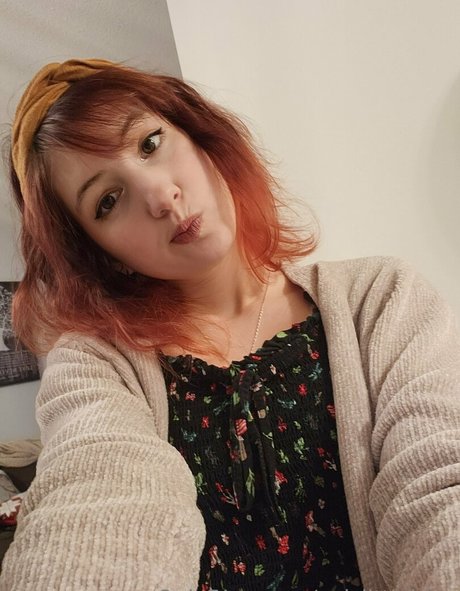 valvestia actress image