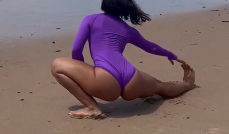 Taynara Cabral porn actress archive