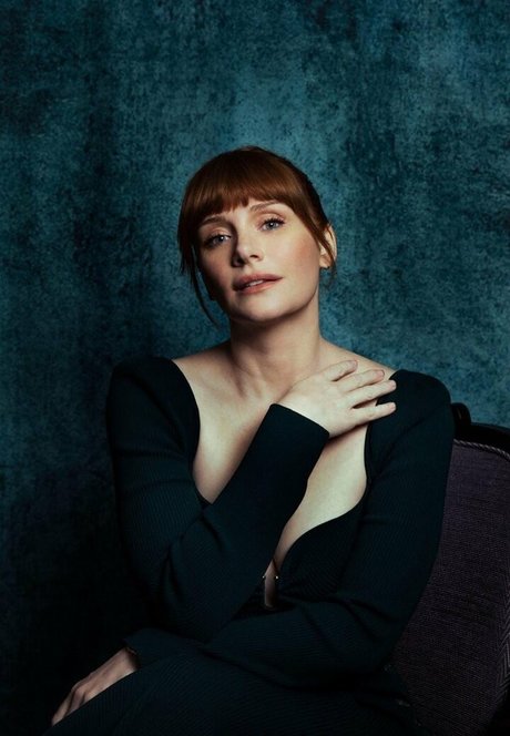 Bryce Dallas Howard nude pornstar picture