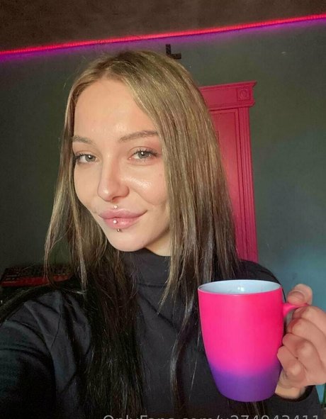 lacydeexxx nude pornstar images