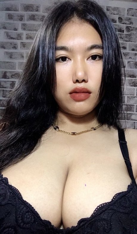 Thanaporn erotic star image