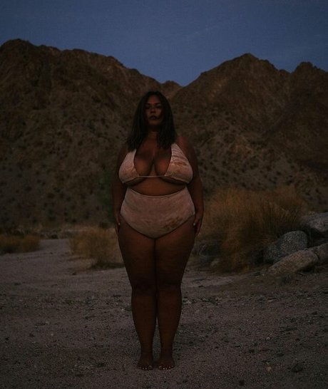 cheerleader nude onlyfans sexy nude pic